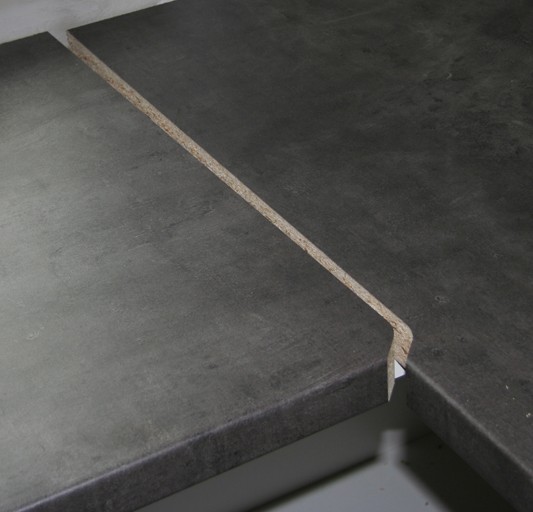 Frézovaný (neviditelný) spoj