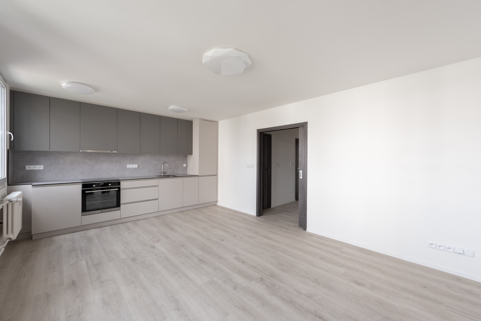 Kompletní rekonstrukce - foto 2